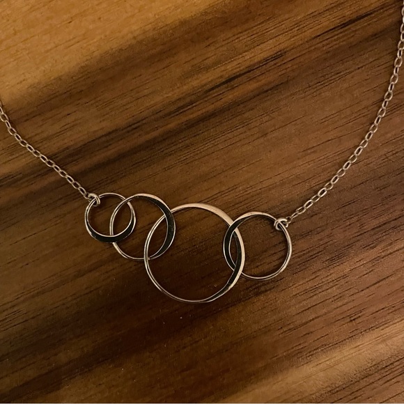 CLOSET CLEAN OUT!! Sterling Silver 4 Circle Necklace - Picture 4 of 5